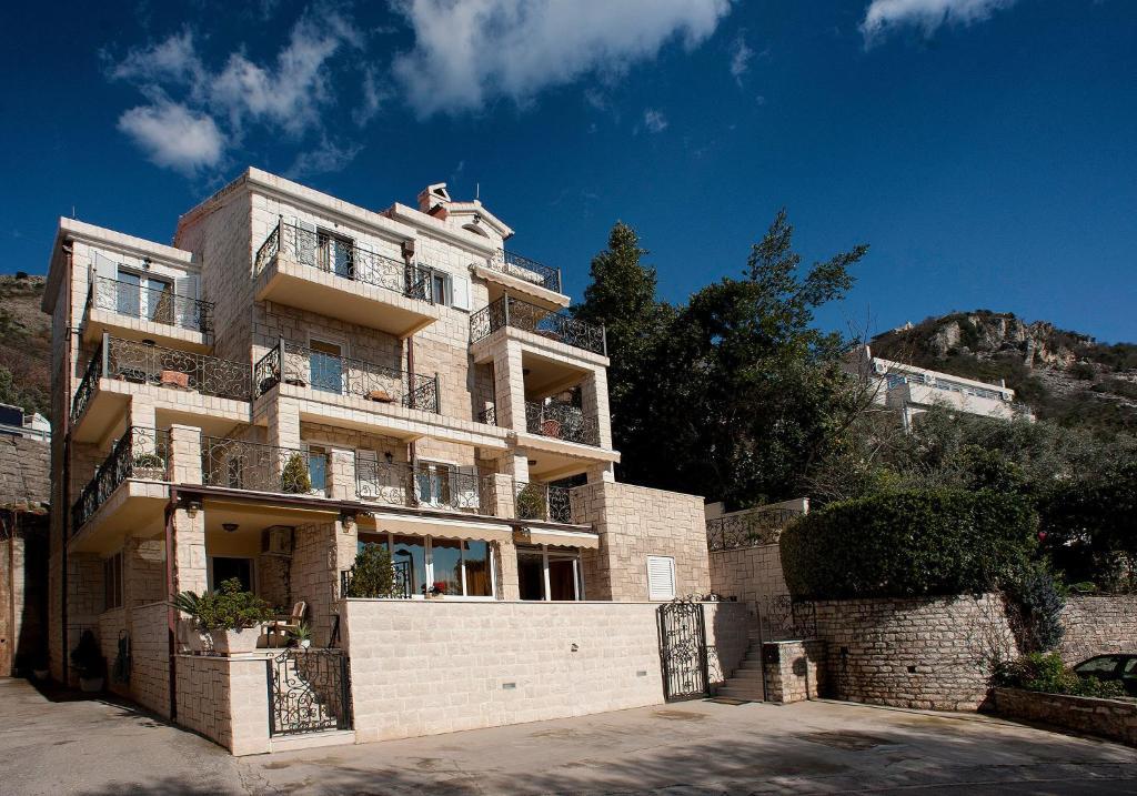Apartments Vuksic Sveti Stefan Exterior photo
