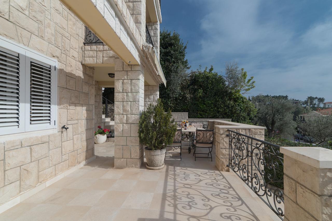 Apartments Vuksic Sveti Stefan Exterior photo