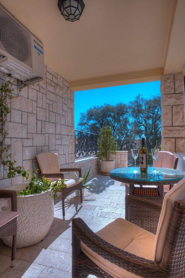 Apartments Vuksic Sveti Stefan Exterior photo